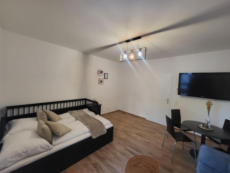 Exklusive Gartenwohnung Vienna Esterno foto