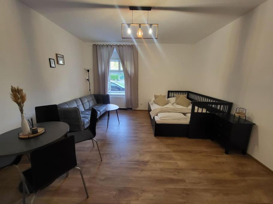 Exklusive Gartenwohnung Vienna Esterno foto