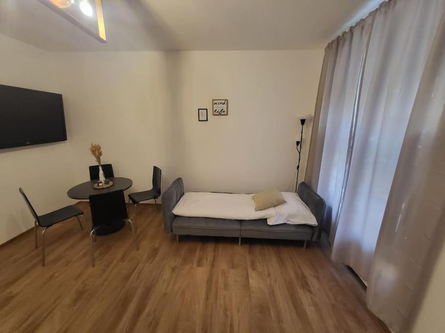 Exklusive Gartenwohnung Vienna Esterno foto