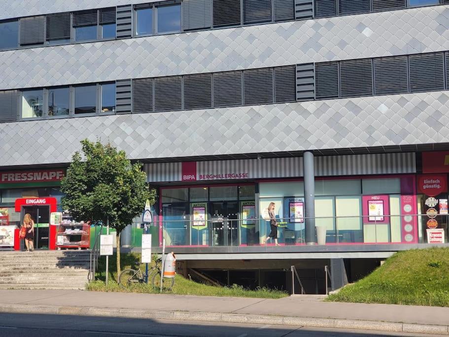 Exklusive Gartenwohnung Vienna Esterno foto